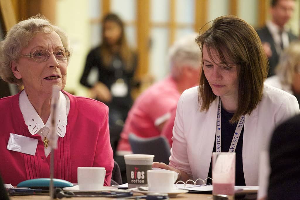 Health_and_Social_Care_Committee-_Inquiry_into_the_Welsh_Government's_Cancer_Delivery_Plan_-_Y_Pwyllgor_Iechyd_a_Gofal_Cymdeithasol-_Ymchwiliad_i'r_Cynllun_Cyflawni_ar_gyfer_Canser_Llywodraeth_Cymru_(14182672282)